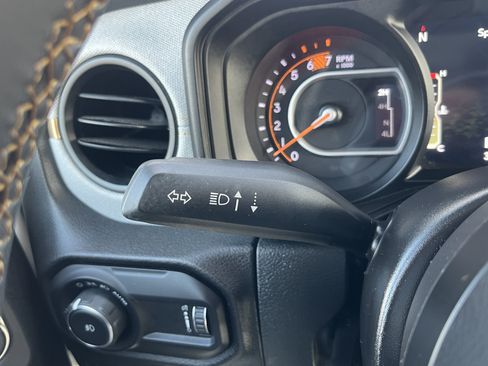 Used 2024 Jeep Wrangler Sport AWD/4WD image 20