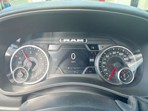 New 2026 RAM 2500 Big Horn AWD/4WD image 17