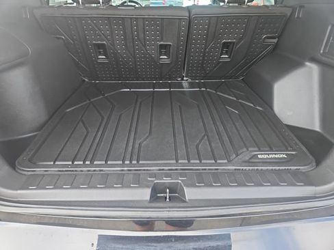 Used 2020 Chevrolet Equinox LT w/ Driver Convenience Package FWD image 23