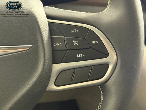Used 2024 Chrysler Voyager LX FWD image 29