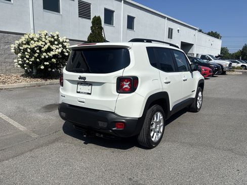 Used 2023 Jeep Renegade Latitude w/ Premium Group AWD/4WD image 21