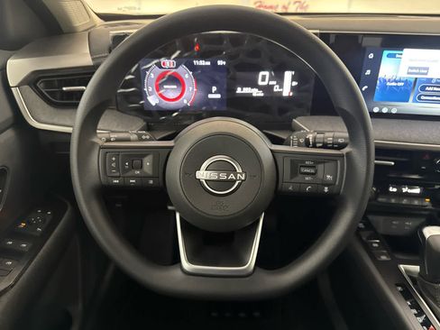 New 2026 Nissan Kicks SV w/ Illumination Package image 12