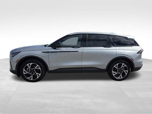 Certified 2025 Lincoln Nautilus Premier w/ Jet Appearance Package AWD/4WD image 5