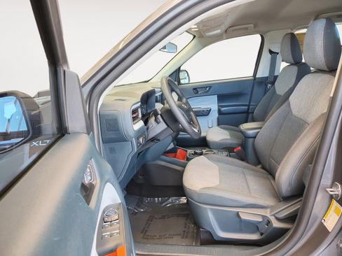 Used 2022 Ford Maverick XLT image 23