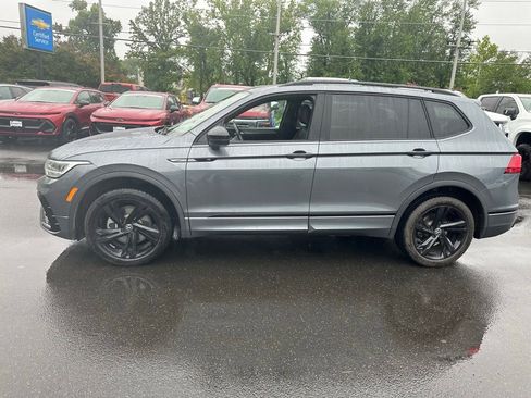 Used 2023 Volkswagen Tiguan SE R-Line AWD/4WD image 8
