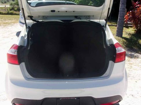 Used 2012 Kia Rio EX image 7