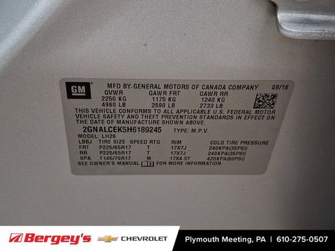 Used 2017 Chevrolet Equinox LT image 28