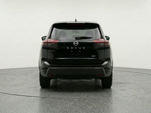 Used 2025 Nissan Rogue SV AWD/4WD image 7