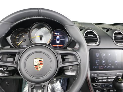 Used 2025 Porsche 718 Boxster Spyder RS image 30