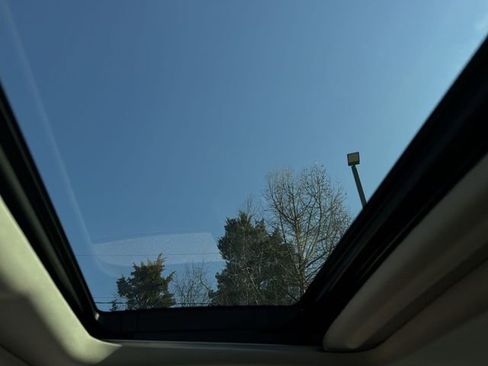 Used 2020 Honda Civic EX image 24