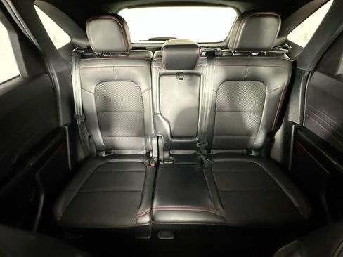 Used 2025 Ford Escape ST-Line AWD/4WD image 13