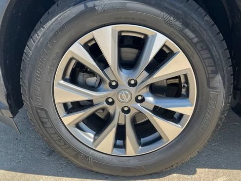 Used 2017 Nissan Murano SL w/ SL Technology Package AWD/4WD image 8