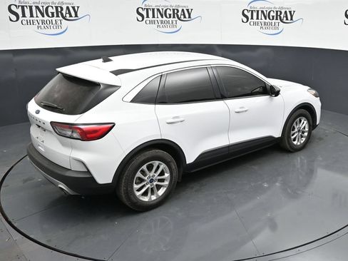 Used 2022 Ford Escape SE w/ Convenience Package FWD image 24