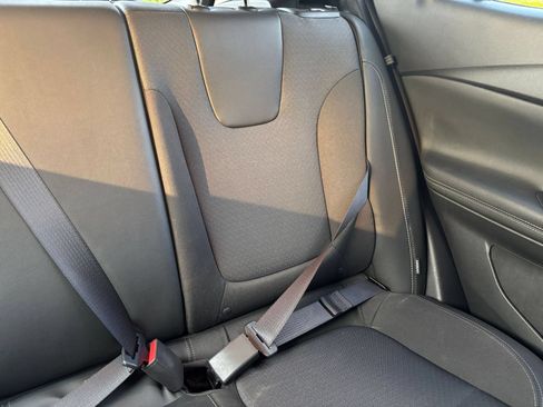 Used 2025 Buick Encore GX Preferred FWD image 35