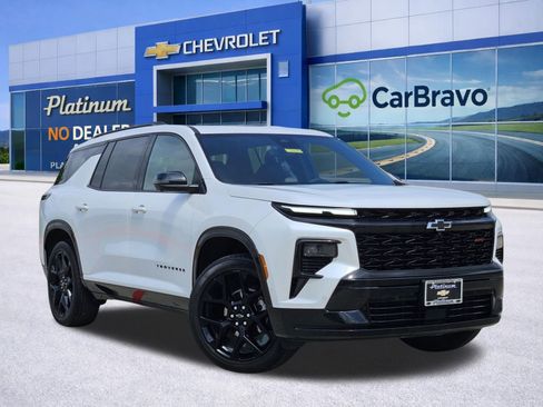 Certified 2024 Chevrolet Traverse RS w/ LPO, Floor Liner Package AWD/4WD image 1