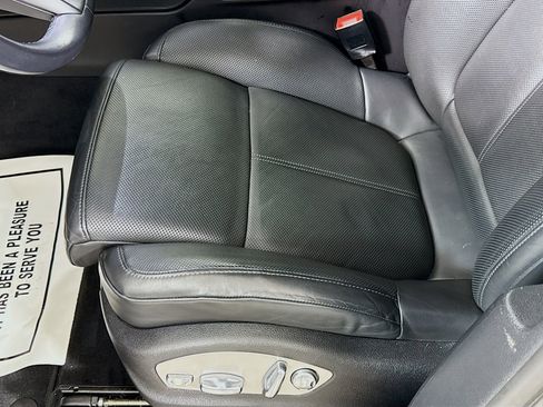 Certified 2023 Porsche Macan AWD/4WD image 12