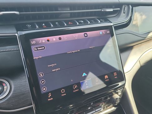Used 2022 Jeep Grand Cherokee Limited RWD image 21