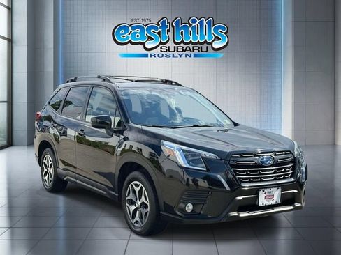 Certified 2023 Subaru Forester Premium AWD/4WD image 1