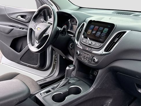 Used 2018 Chevrolet Equinox LT w/ Sun & Infotainment Package AWD/4WD image 5