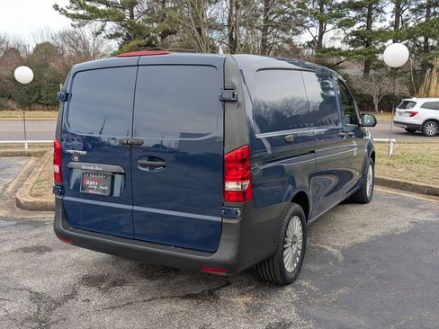 Used 2022 Mercedes-Benz Metris image 6