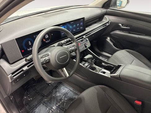 New 2026 Hyundai Tucson SE image 11