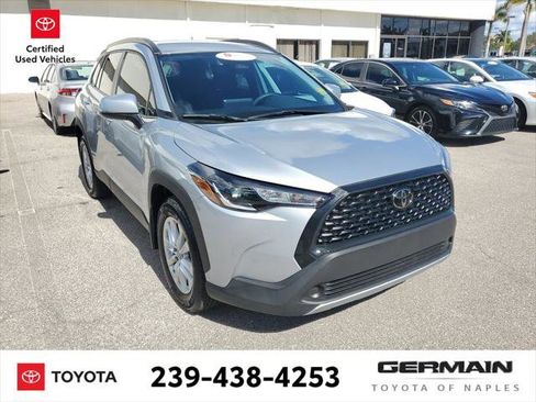 Certified 2024 Toyota Corolla Cross LE image 4