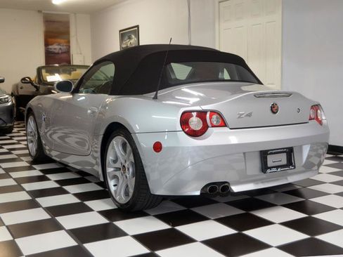 Used 2005 BMW Z4 3.0i RWD image 8