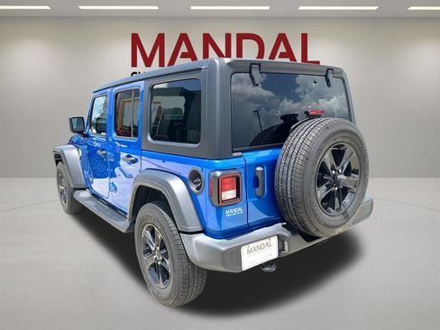 Used 2022 Jeep Wrangler Unlimited Sport AWD/4WD image 7