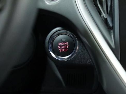 Used 2025 Subaru Crosstrek 2.5i Premium AWD/4WD image 20