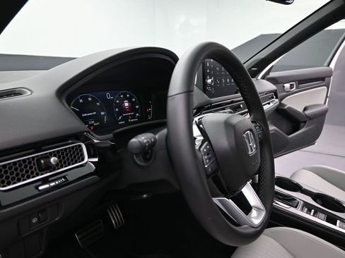 Used 2025 Honda Civic Sport Touring image 16