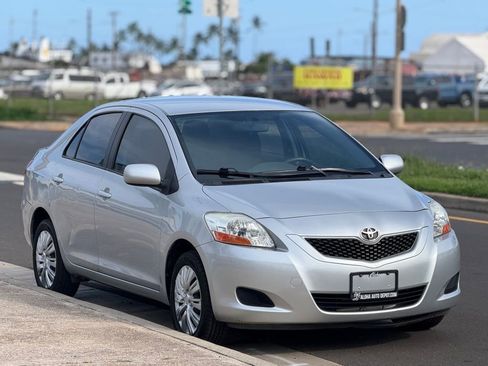 Used 2011 Toyota Yaris Sedan image 6