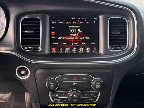 Used 2016 Dodge Charger R/T RWD image 21
