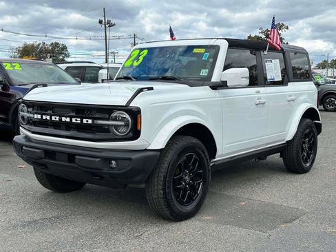 Certified 2023 Ford Bronco Outer Banks image 2