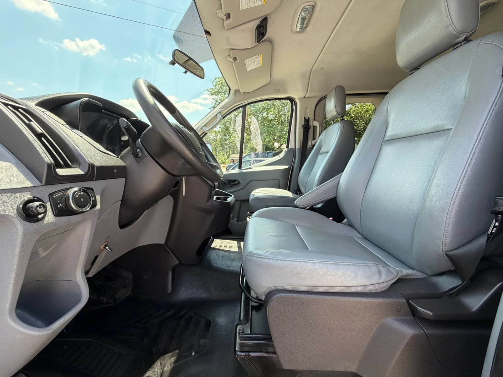 Used 2015 Ford Transit 350 XL RWD image 12
