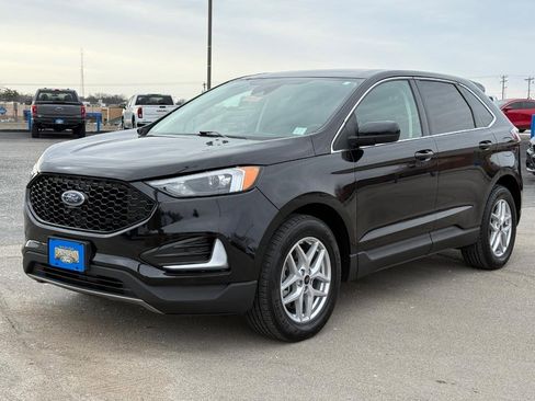 Used 2024 Ford Edge SEL image 8