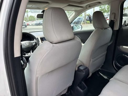 Used 2021 Honda HR-V EX image 13