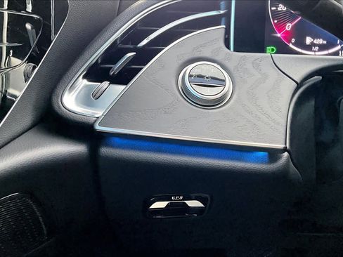 Used 2025 Mercedes-Benz E 350 Sedan image 35