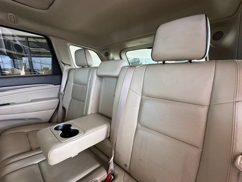 Used 2017 Jeep Grand Cherokee Overland AWD/4WD image 21