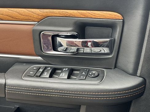 Used 2017 RAM 3500 Laramie Longhorn image 23