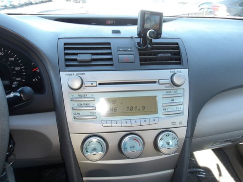 Used 2008 Toyota Camry LE w/ Fleet Convenience Pkg FWD image 16