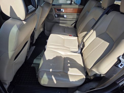 Used 2011 Land Rover LR4 HSE LUX image 11