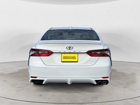 Used 2024 Toyota Camry SE FWD image 6