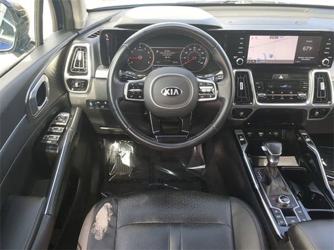 Used 2021 Kia Sorento SX image 16