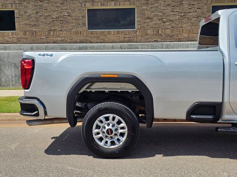 Used 2023 GMC Sierra 2500 SLE image 7