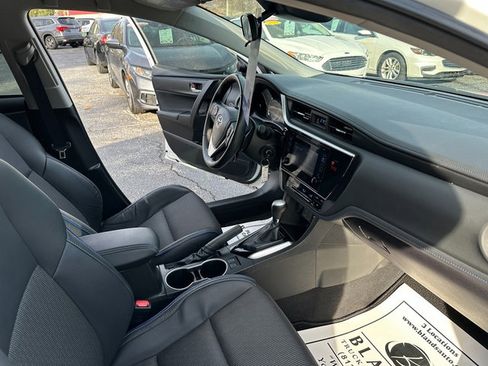 Used 2019 Toyota Corolla L image 27