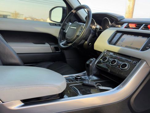 Used 2015 Land Rover Range Rover Sport HSE image 54