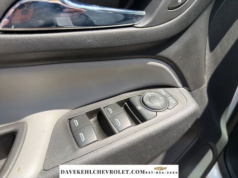 Used 2022 Chevrolet Equinox LS w/ LS Convenience Package FWD image 10