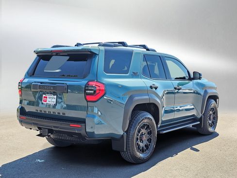 Used 2026 Toyota 4Runner 4WD image 5