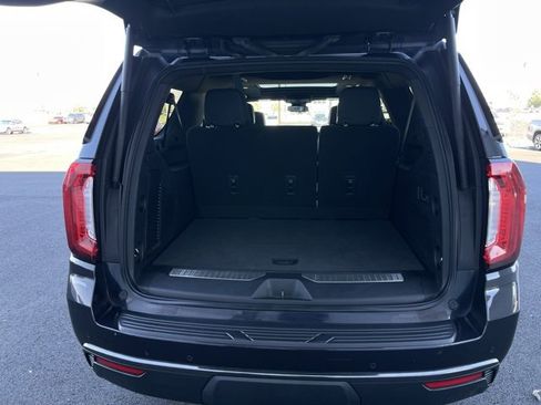 Used 2023 GMC Yukon XL AT4 image 15