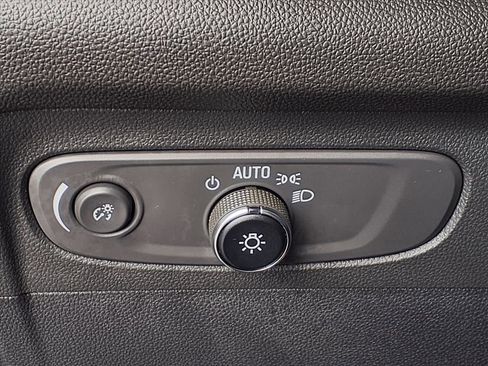 Certified 2023 Buick Envision Preferred FWD image 11